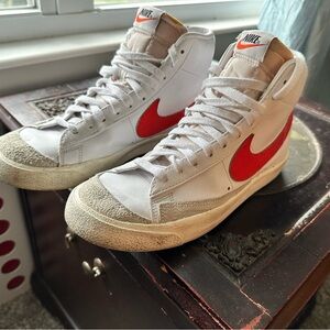 Nike Men's White and Red High-Top Sneakers